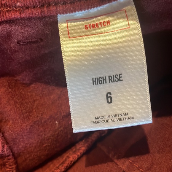 Express High Rise Velvet Shorts - Picture 4 of 4